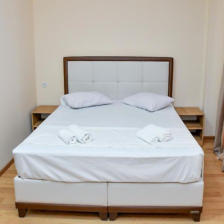 Just Inn Kutaisi Luaran gambar