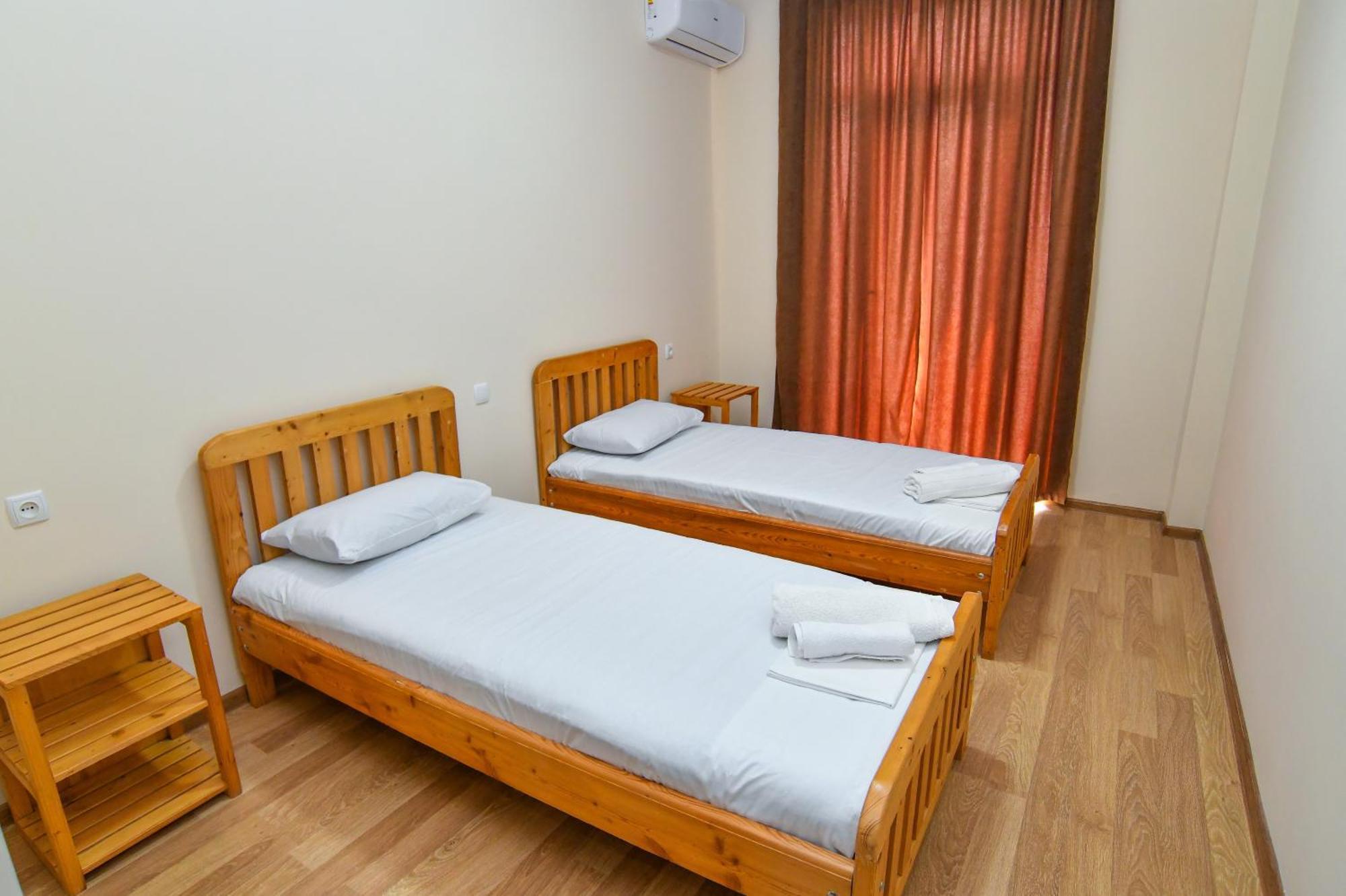 Just Inn Kutaisi Luaran gambar