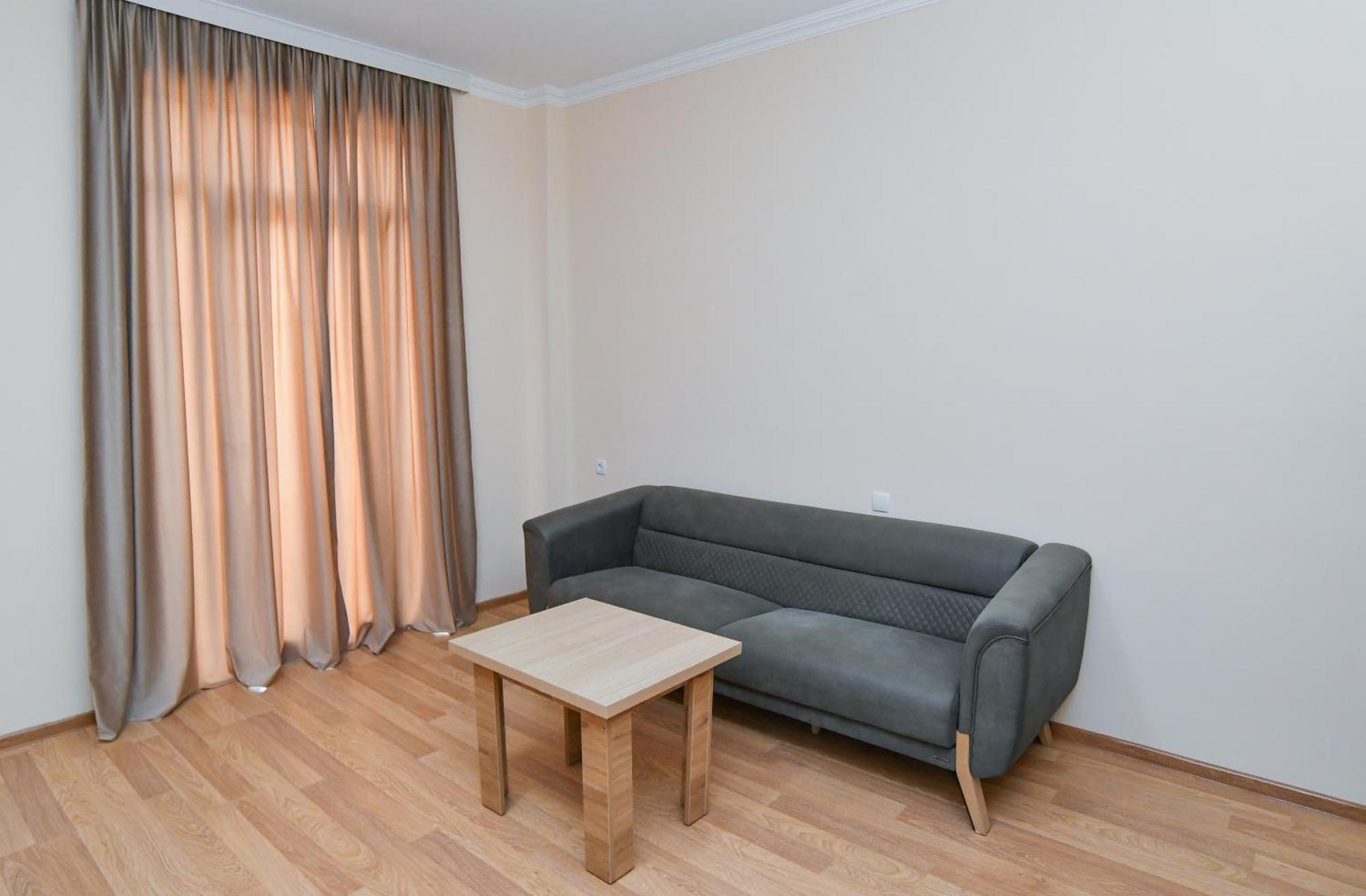 Just Inn Kutaisi Luaran gambar