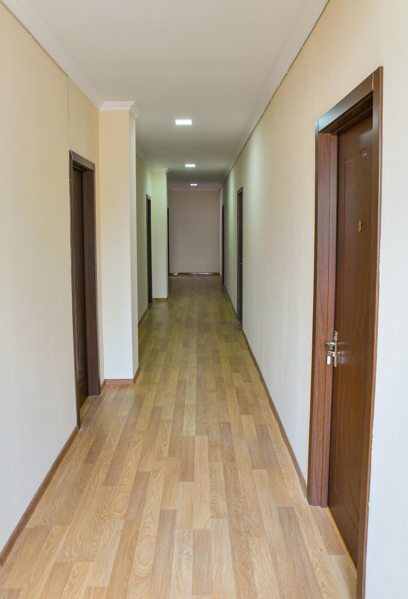 Just Inn Kutaisi Luaran gambar